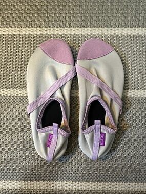 Women’s FitKicks Slip-On Water Shoes ~NWOT